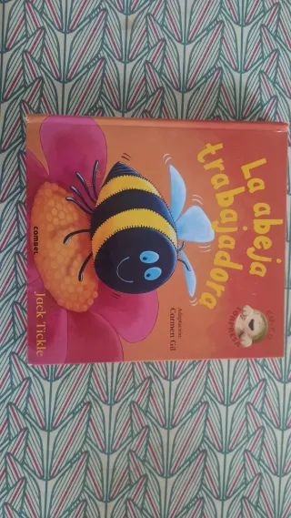 La abeja trabajadora Libros cu-cú sorpresa. Pop up