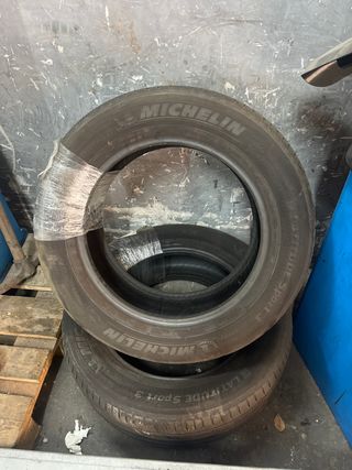 **2** Neumáticos Michelin Latitude Sport 3