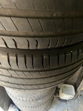 **2** Neumáticos Michelin Latitude Sport 3