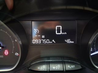 Peugeot 2008 Active BlueHDI 100 S&S BVM6