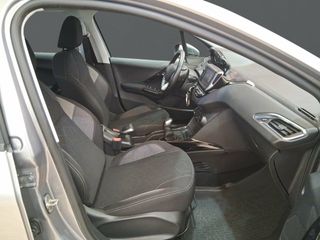 Peugeot 2008 Active BlueHDI 100 S&S BVM6