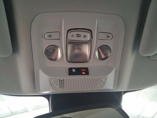 Peugeot 2008 Active BlueHDI 100 S&S BVM6