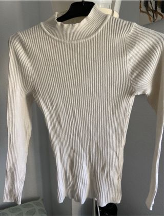 Jersey Primark cuello alto canalé blanco