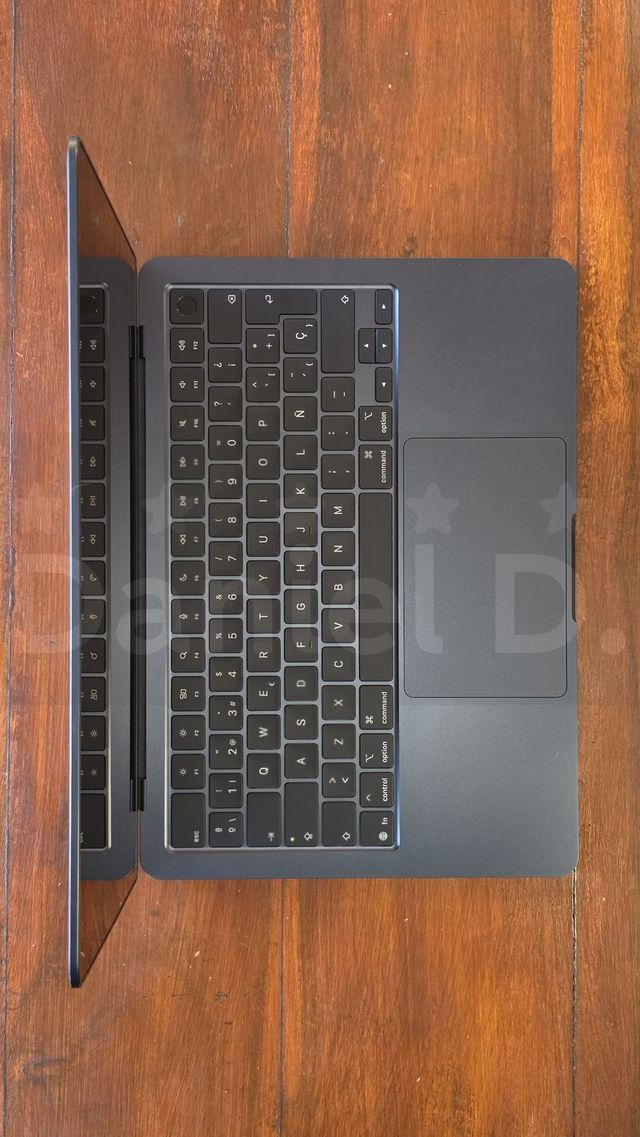 POCO USO | MacBook Air M4 | Funda