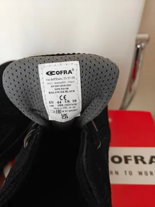 Zapatos de seguridad COFRA negros