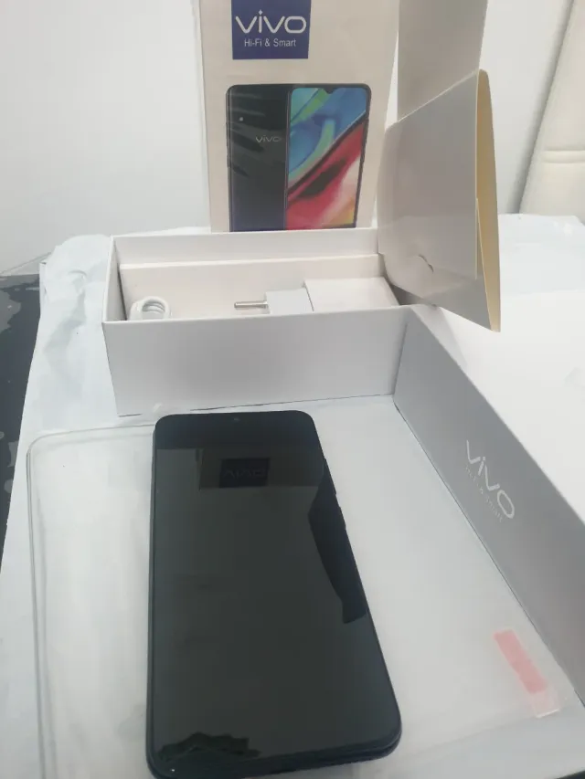 Móvil Vivo Negro 128GB - Sin Estrenar