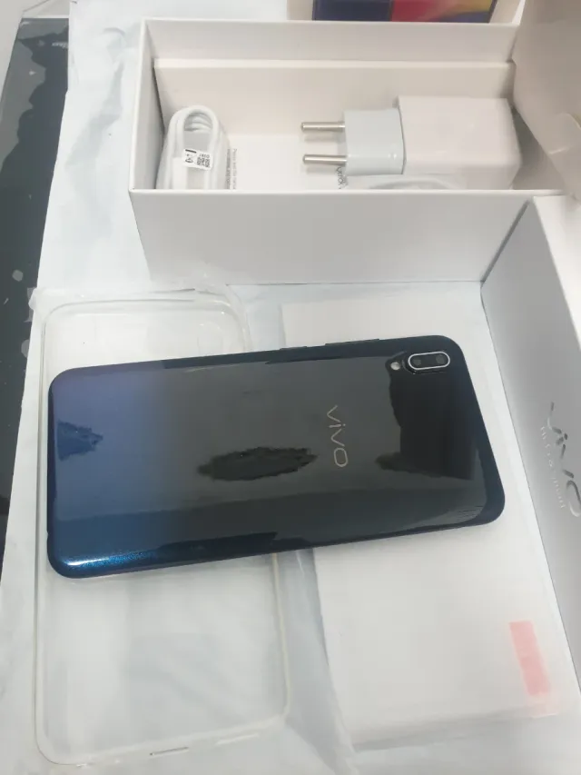 Móvil Vivo Negro 128GB - Sin Estrenar