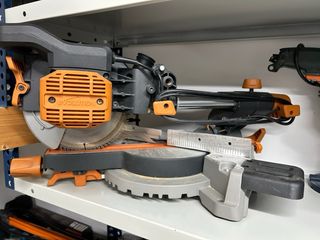 Sierra Ingletadora Evolution R210