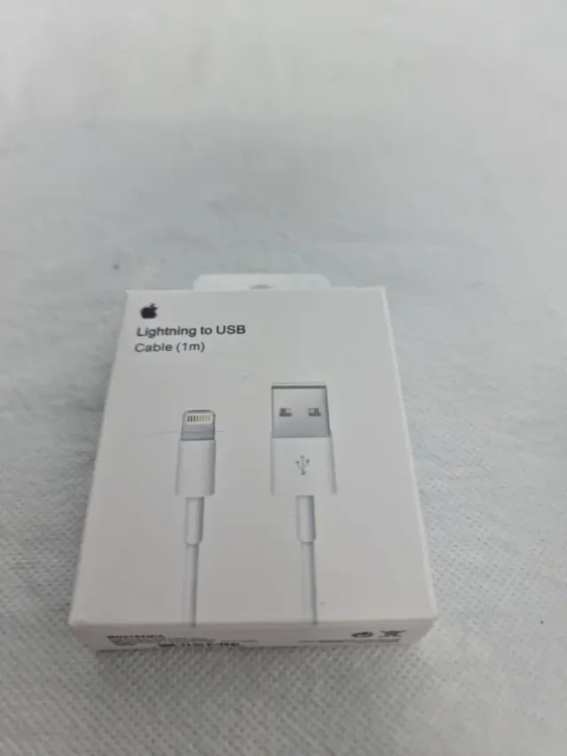 Cargador iPhone 1 por 7€