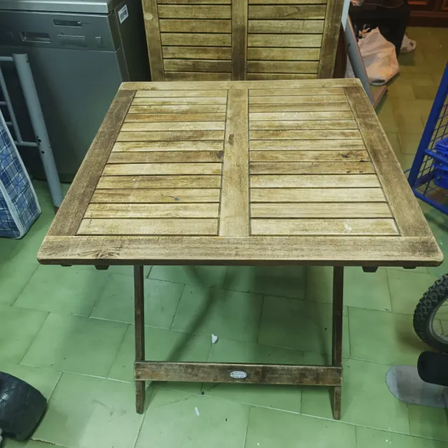 Mesa de madera plegable
