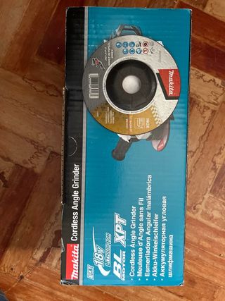 Radial Makita DGA511Z 125mm (5) 18V