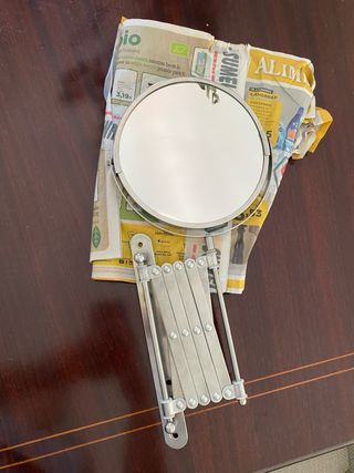 Espejo de aumento para pared