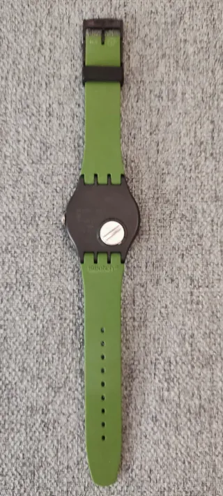 Reloj Swatch LEAFY LINE Negro/Verde