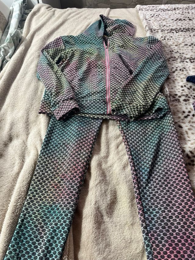 Conjunto chándal tie-dye