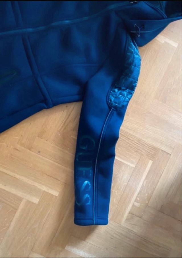 Cazadora Guess Azul Marino