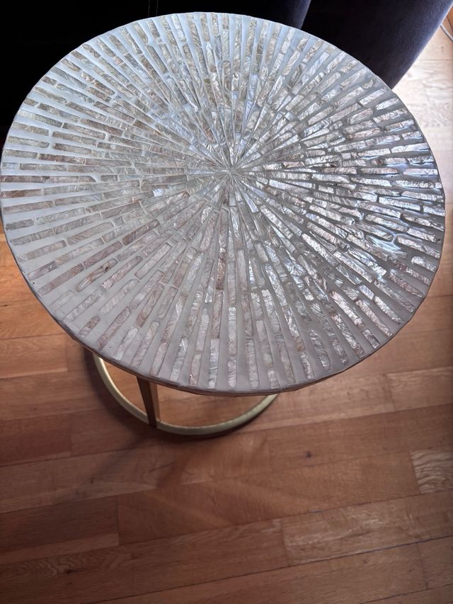 Mesa auxiliar La Maison du Monde piedra y metal