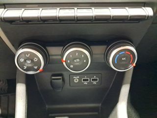 Renault Clio Business SCe 49 kW (67CV)