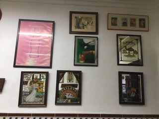 Set di specchi e pubblicità per bevande