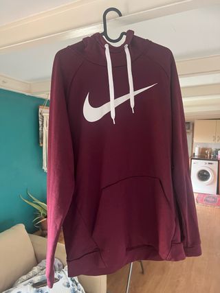 Sudadera Nike Roja con Logo Blanco