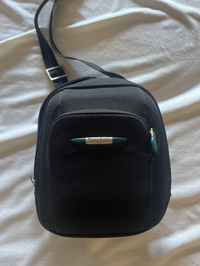 Bolsa Samsonite Negra Correa Ajustable
