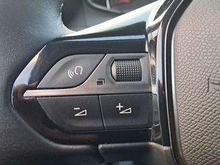 Peugeot 2008 Allure Pack BlueHDI 81kW (110CV)