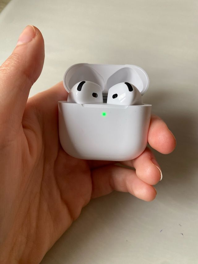 Cuffie wireless bianche