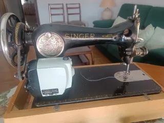 Máquina de coser Singer antigua