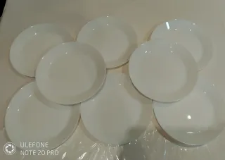 Set di 8 piatti da dessert in porcellana bianca