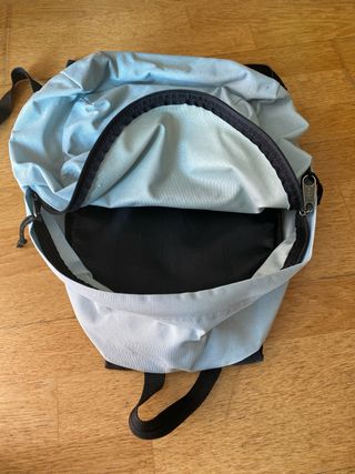 Mochila Eastpak azul celeste