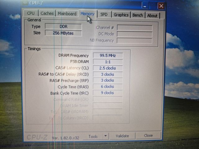 Compaq PP2150 Laptop Intel 1.80GHz 256MB RAM