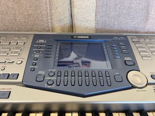 Teclado Yamaha PSR1100 (No enciende)