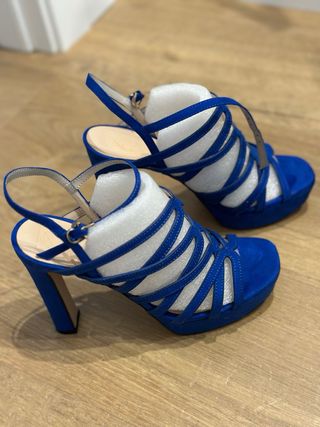 Sandalias de tacón azul