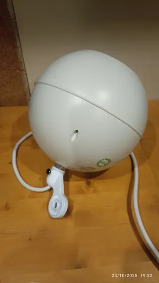 Altavoces Monacor Blancos