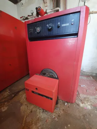 Caldera Roca GO 50/GT Roja con termo