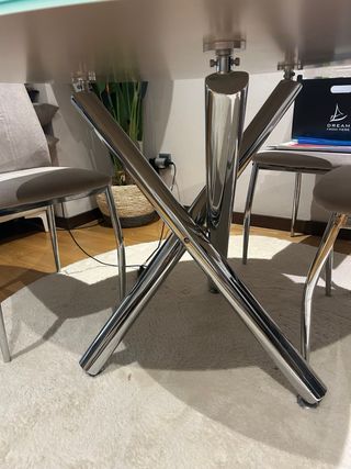 Mesa y 4 Sillas Comedor diámetro de la mesa 110