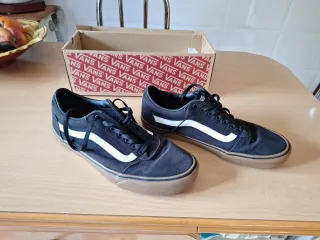 Zapatillas Vans Negras y Marrones