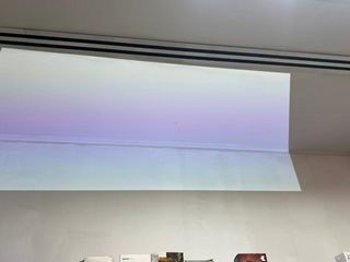 Xiaomi Mi Smart Proyector ,tiene punto blanco