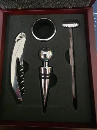 Kit De Vino Francés. Nuevo Con Etiqueta.