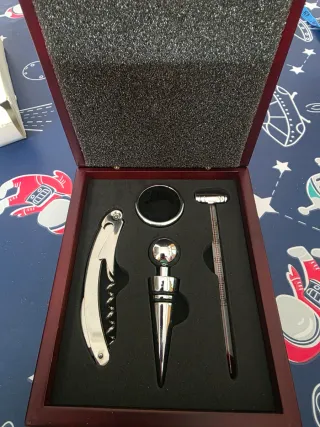 Kit De Vino Francés. Nuevo Con Etiqueta.