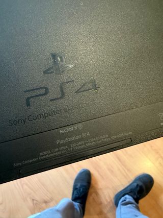 PS4 500Gb + Mando Negro