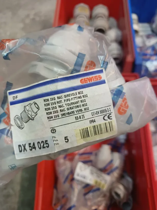 Lote material fontanería PVC