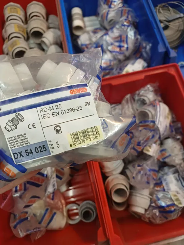 Lote material fontanería PVC