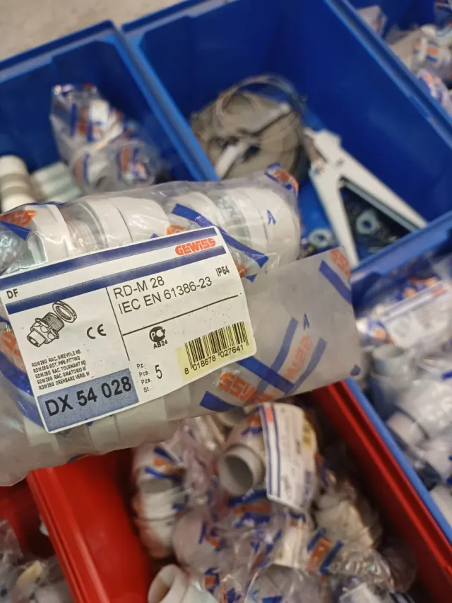 Lote material fontanería PVC