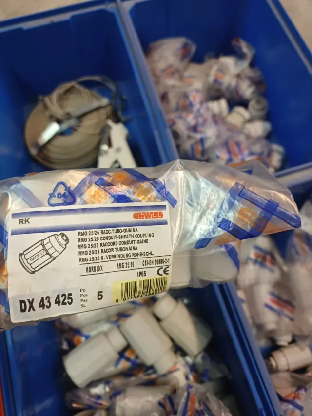 Lote material fontanería PVC