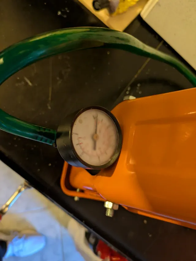 Pompa pneumatica a pedale con manometro