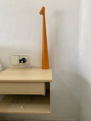 Mesita de noche Ikea 1 día uso madera