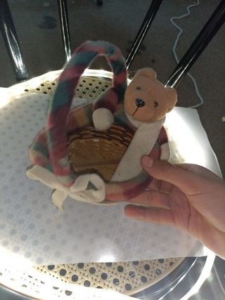 Cesto decorativo con orsetto