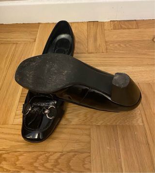 Zapatos de tacón negros charol