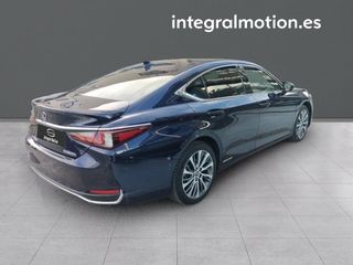 Lexus ES 2.5 300h Premium