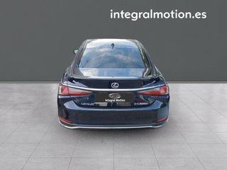 Lexus ES 2.5 300h Premium